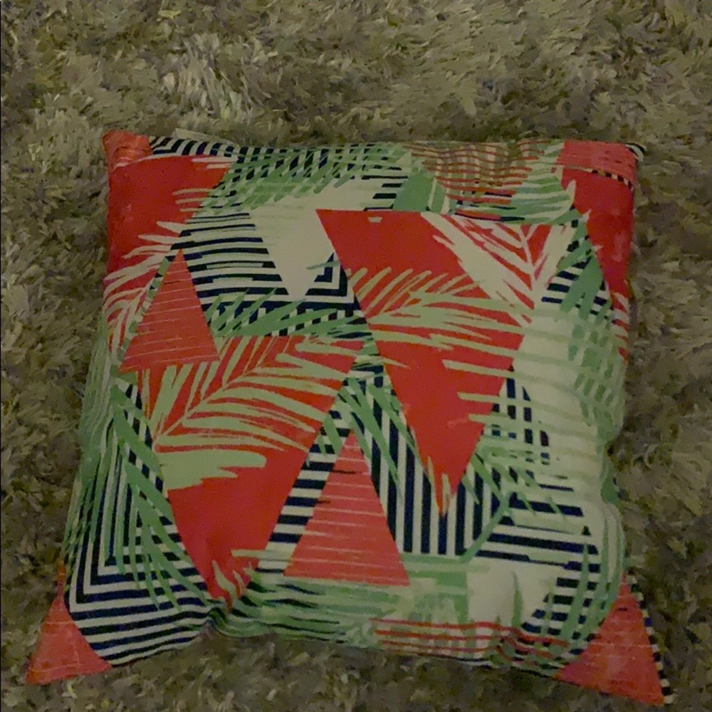 throw pillow